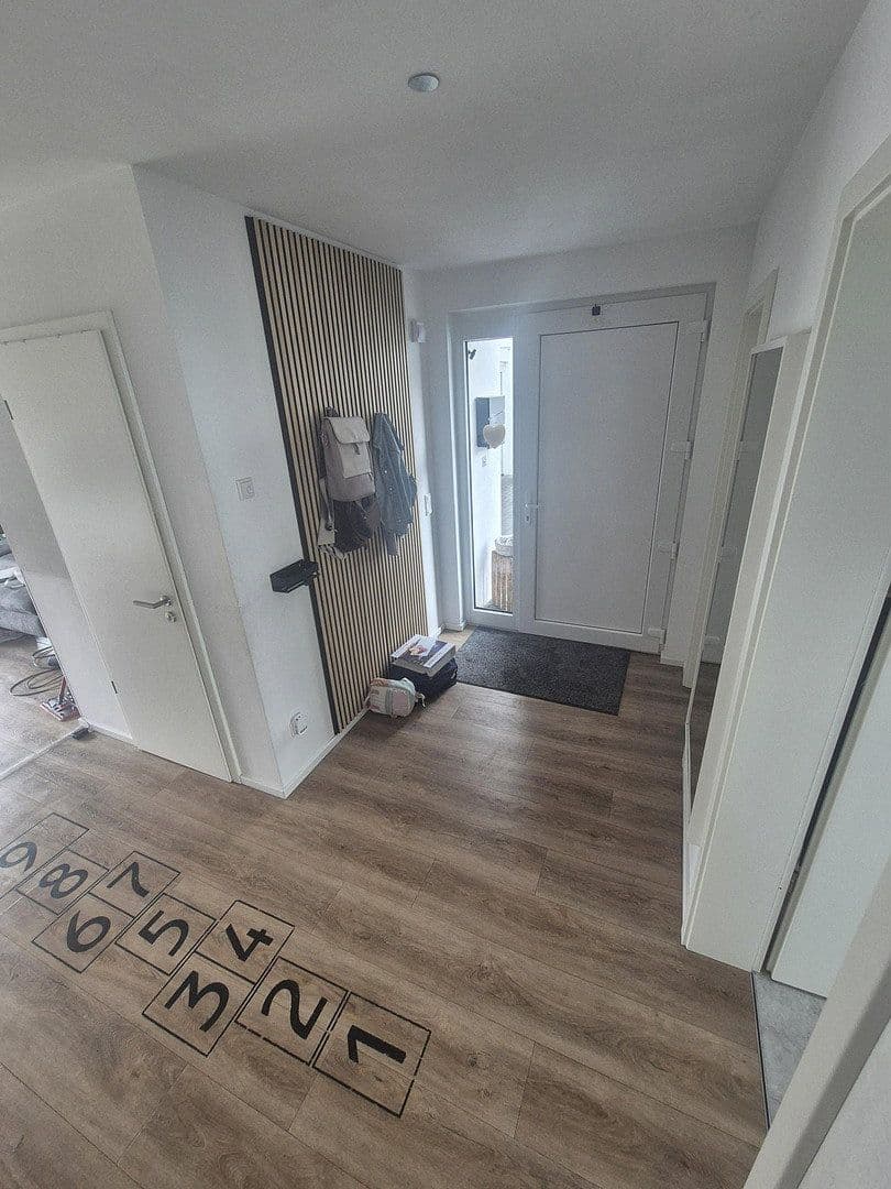 Prodej domu 134 m², pozemek 278 m², Nettetal, Severní Porýní-Vestfálsko Prodej domu 134 m², pozemek 278 m², Nettetal, Severní Porýní-Vestfálsko