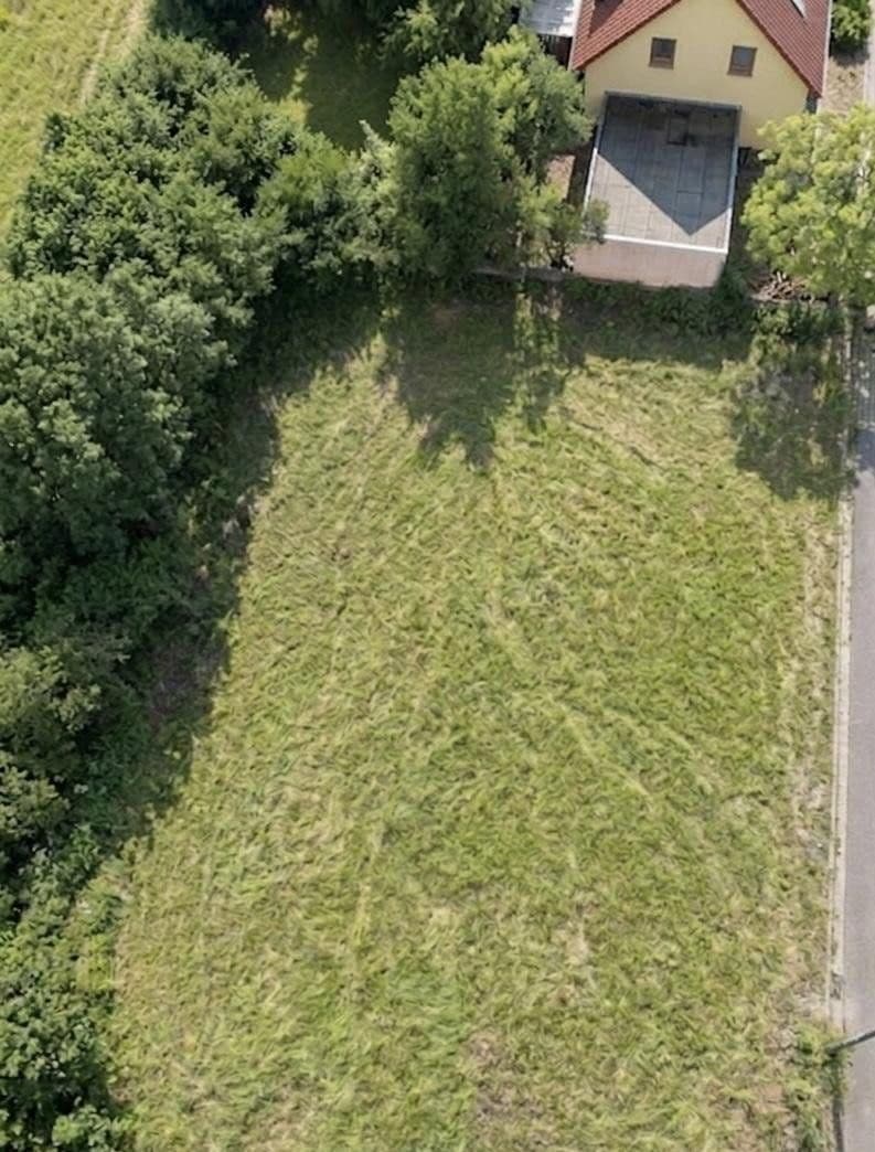 Prodej pozemku 800 m², Sibylla-Weiß-Weg 11, Höchstadt an der Aisch, Bavorsko Prodej pozemku 800 m², Sibylla-Weiß-Weg 11, Höchstadt an der Aisch, Bavorsko