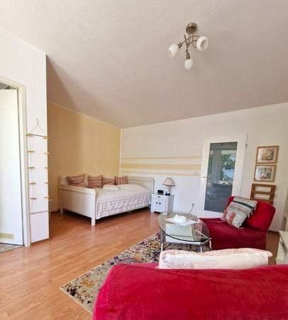 Pronájem bytu 1+1 35 m², Regina-Ullmann-Str., München, Bavorsko Pronájem bytu 1+1 35 m², Regina-Ullmann-Str., München, Bavorsko