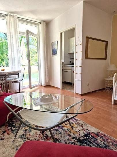 Pronájem bytu 1+1 35 m², Regina-Ullmann-Str., München, Bavorsko Pronájem bytu 1+1 35 m², Regina-Ullmann-Str., München, Bavorsko
