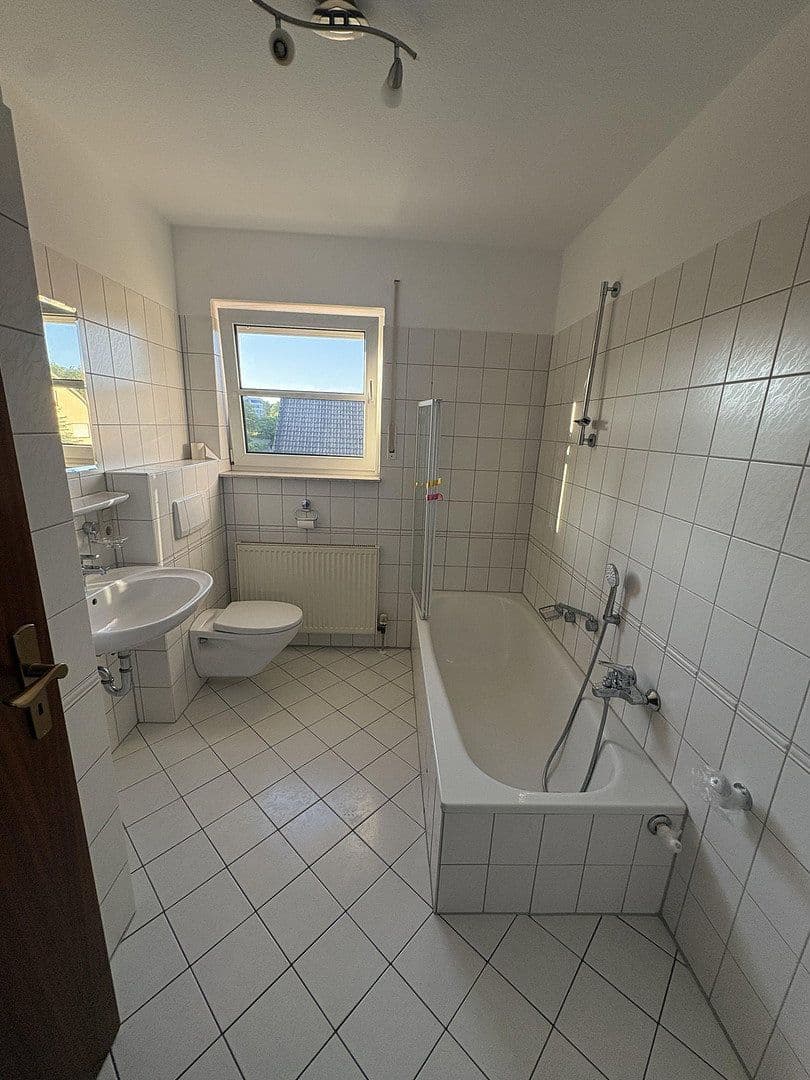 Pronájem bytu 2+kk 57 m², Gießen, Hessen Pronájem bytu 2+kk 57 m², Gießen, Hessen