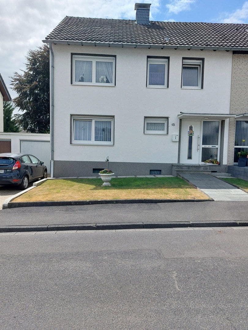 Prodej domu 103 m², pozemek 626 m², Brühl, Severní Porýní-Vestfálsko Prodej domu 103 m², pozemek 626 m², Brühl, Severní Porýní-Vestfálsko