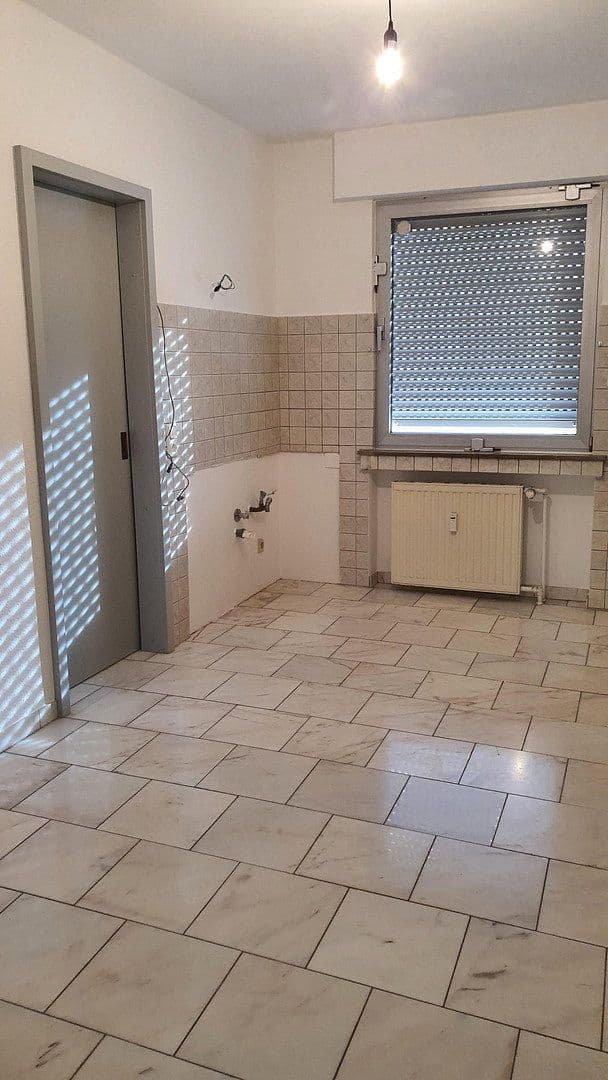 Pronájem bytu 4+kk 130 m², Duisburg, Severní Porýní-Vestfálsko Pronájem bytu 4+kk 130 m², Duisburg, Severní Porýní-Vestfálsko