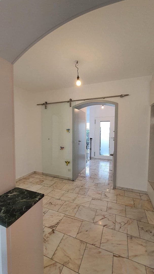 Pronájem bytu 4+kk 130 m², Duisburg, Severní Porýní-Vestfálsko Pronájem bytu 4+kk 130 m², Duisburg, Severní Porýní-Vestfálsko