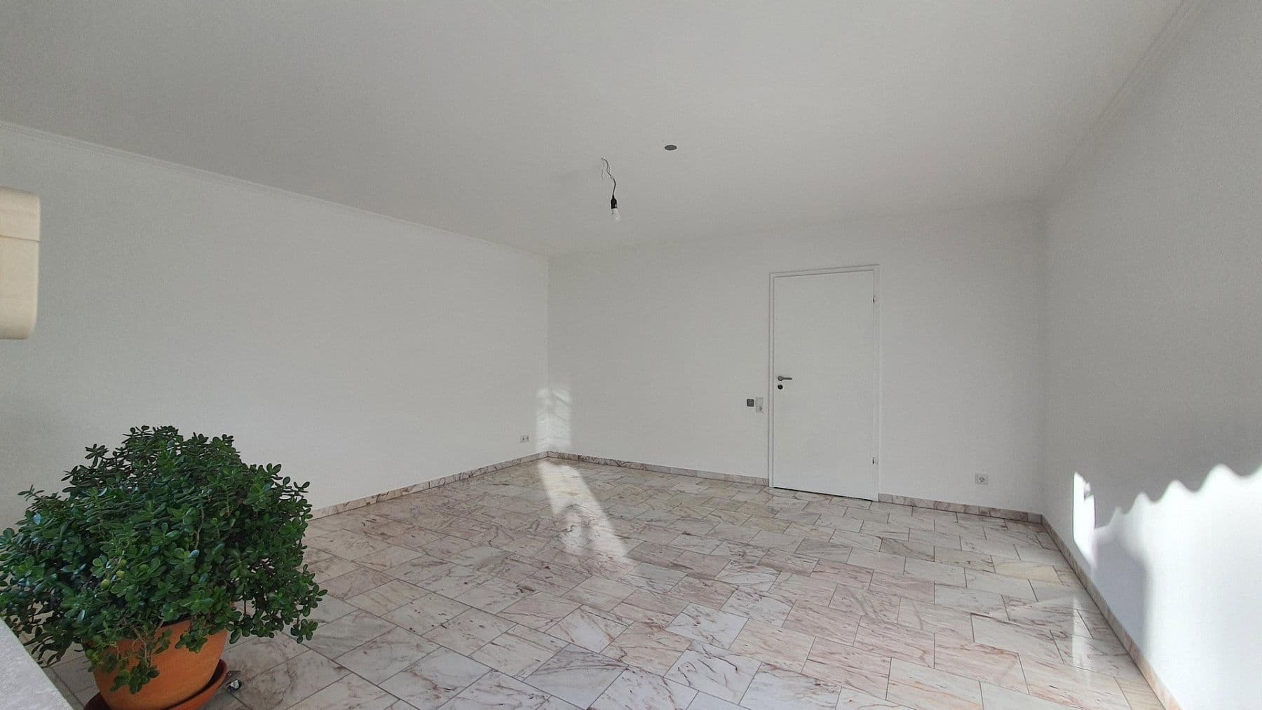 Pronájem bytu 4+kk 130 m², Duisburg, Severní Porýní-Vestfálsko Pronájem bytu 4+kk 130 m², Duisburg, Severní Porýní-Vestfálsko