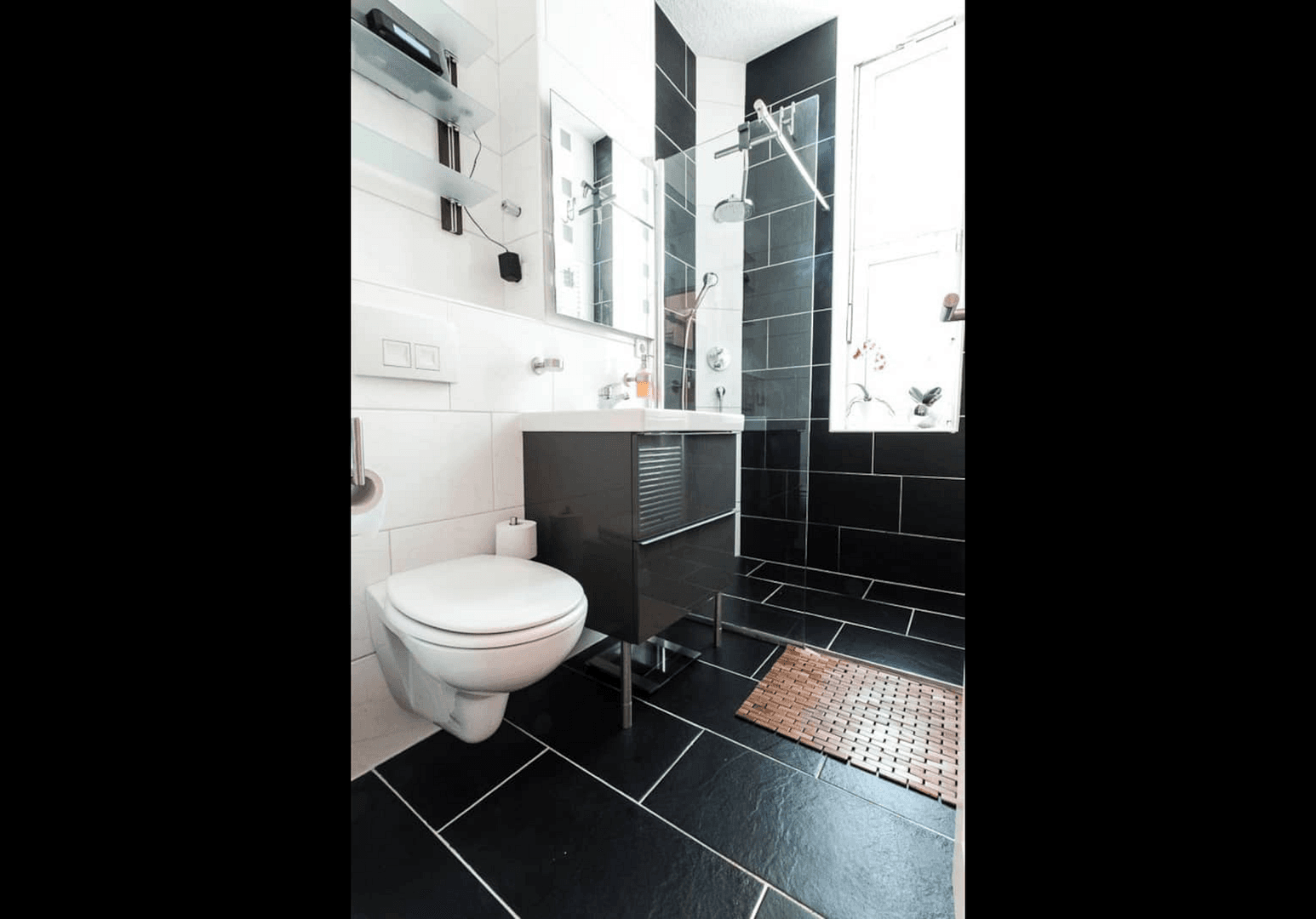 Prodej bytu 3+1 77 m², Zobeltitzstraße 80, Berlin, Berlín Prodej bytu 3+1 77 m², Zobeltitzstraße 80, Berlin, Berlín