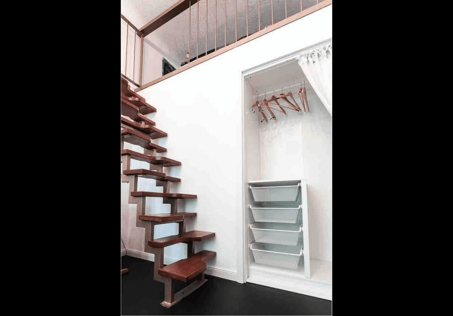 Prodej bytu 3+1 77 m², Zobeltitzstraße 80, Berlin, Berlín Prodej bytu 3+1 77 m², Zobeltitzstraße 80, Berlin, Berlín