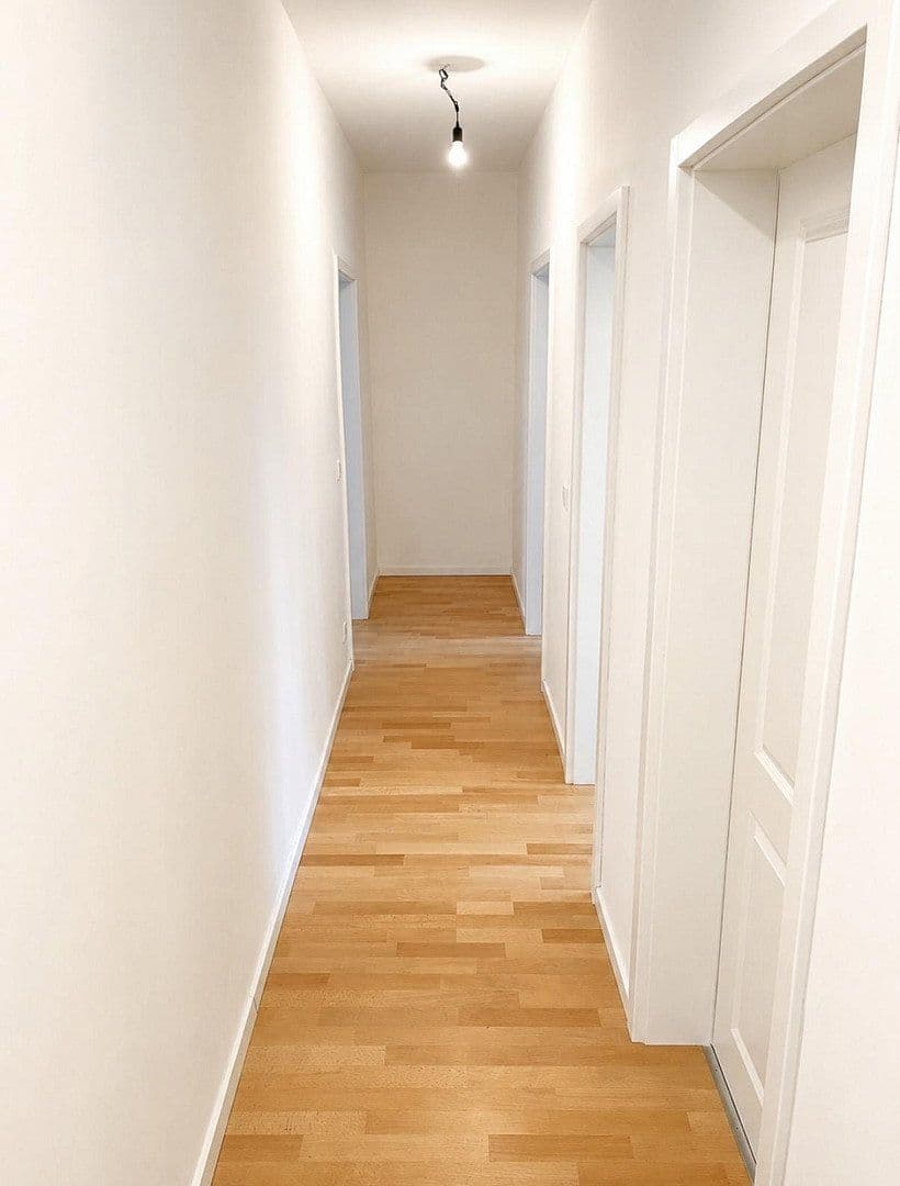 Pronájem bytu 2+1 48 m², Reichstr. 0, Nürnberg, Bavorsko Pronájem bytu 2+1 48 m², Reichstr. 0, Nürnberg, Bavorsko