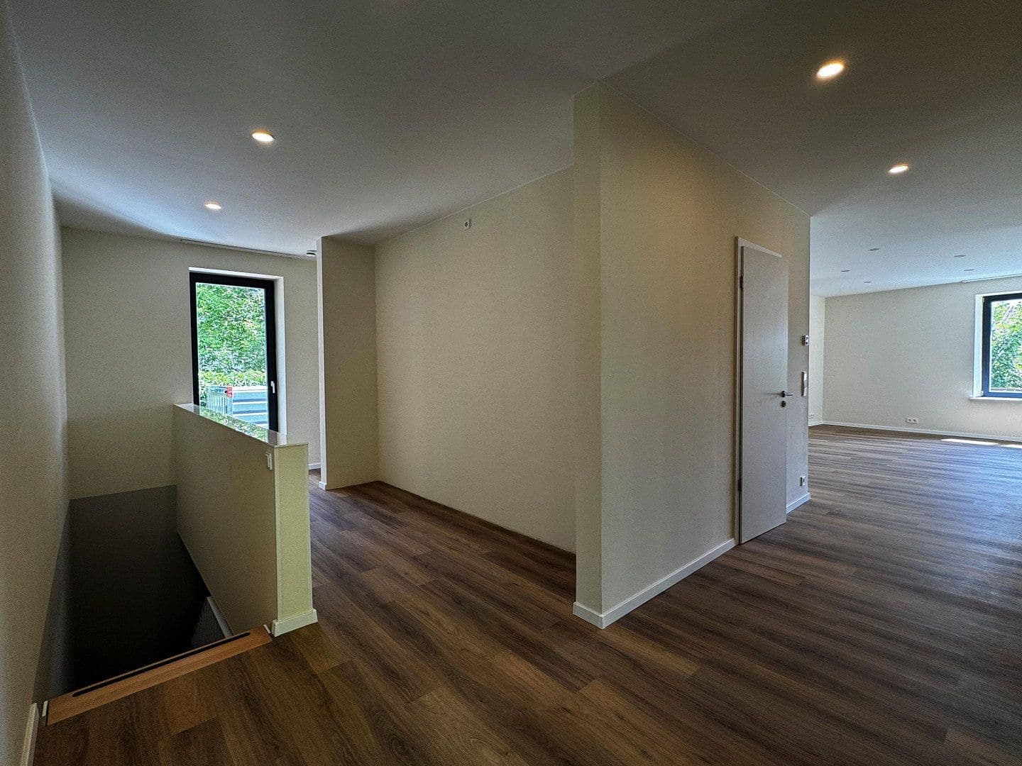 Pronájem domu 120 m², pozemek 800 m², Berlin, Berlín Pronájem domu 120 m², pozemek 800 m², Berlin, Berlín