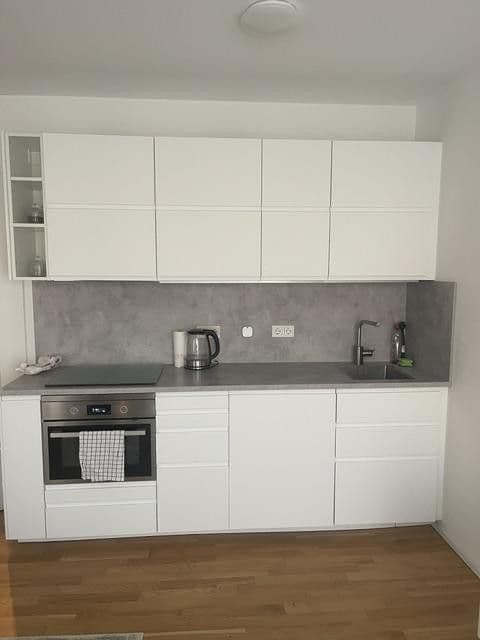 Pronájem bytu 1+1 31 m², Ulmenstraße 83, Düsseldorf, Severní Porýní-Vestfálsko Pronájem bytu 1+1 31 m², Ulmenstraße 83, Düsseldorf, Severní Porýní-Vestfálsko