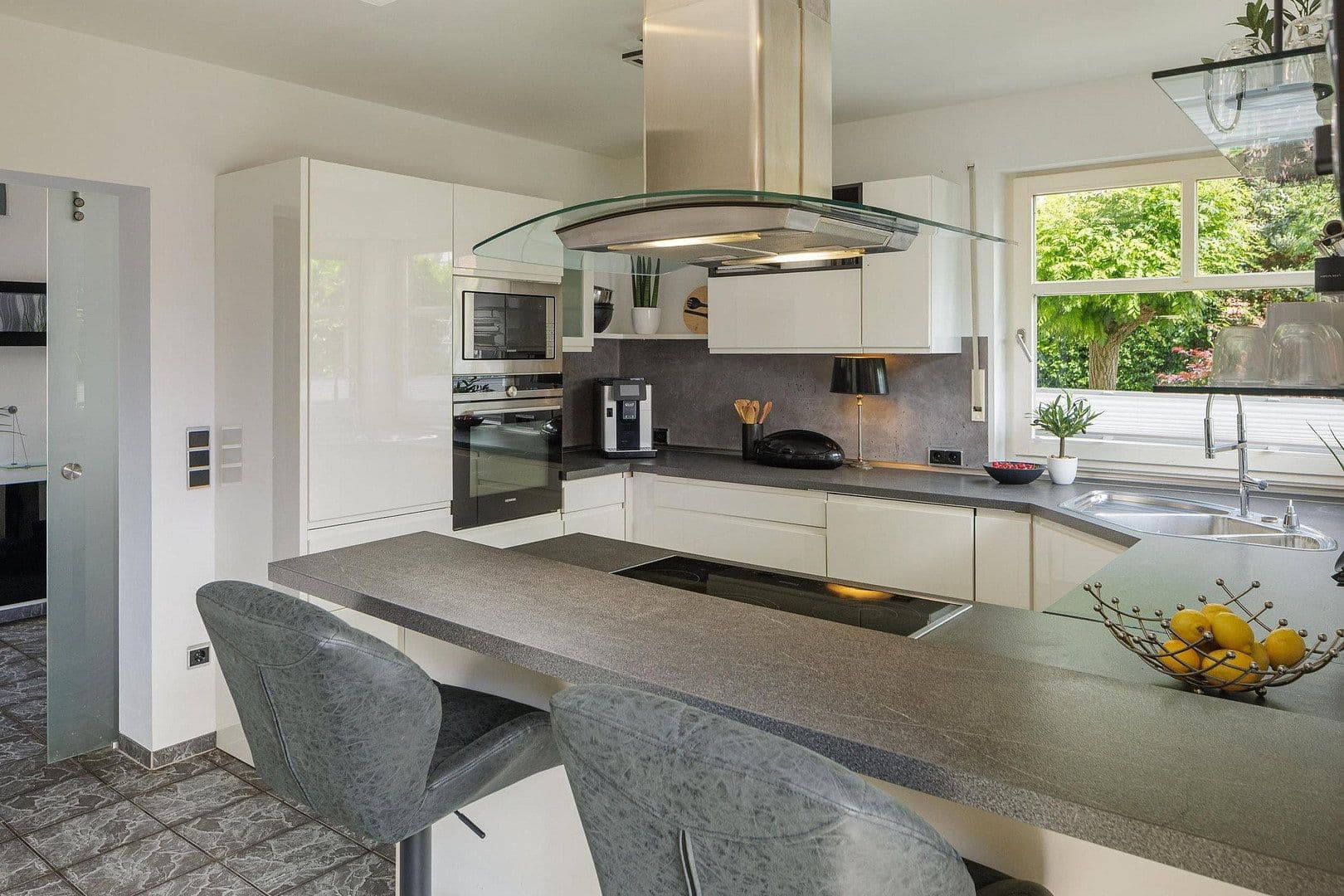 Prodej domu 170 m², pozemek 640 m², Gütersloh, Severní Porýní-Vestfálsko Prodej domu 170 m², pozemek 640 m², Gütersloh, Severní Porýní-Vestfálsko