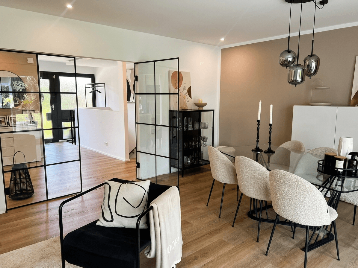 Prodej domu 177 m², pozemek 844 m², Stolberg, Severní Porýní-Vestfálsko Prodej domu 177 m², pozemek 844 m², Stolberg, Severní Porýní-Vestfálsko