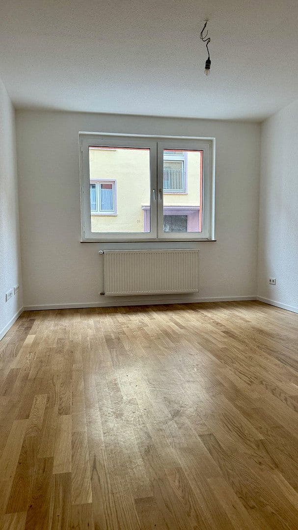 Pronájem bytu 2+1 56 m², Espenstraße 20, Wuppertal, Severní Porýní-Vestfálsko Pronájem bytu 2+1 56 m², Espenstraße 20, Wuppertal, Severní Porýní-Vestfálsko