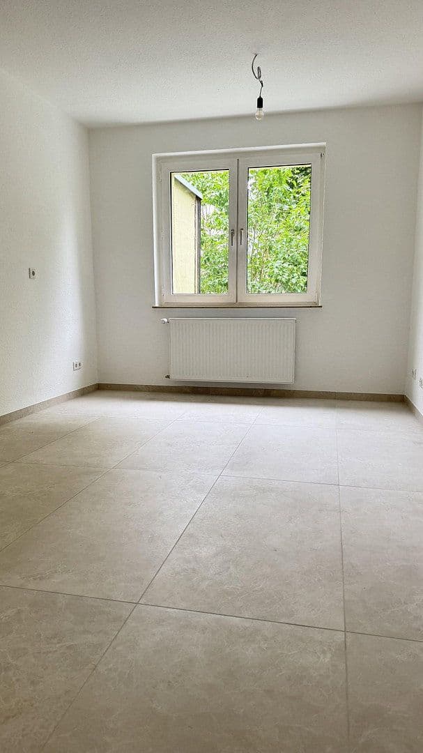 Pronájem bytu 2+1 56 m², Espenstraße 20, Wuppertal, Severní Porýní-Vestfálsko Pronájem bytu 2+1 56 m², Espenstraße 20, Wuppertal, Severní Porýní-Vestfálsko