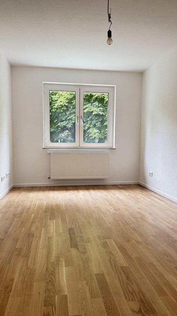 Pronájem bytu 2+1 56 m², Espenstraße 20, Wuppertal, Severní Porýní-Vestfálsko Pronájem bytu 2+1 56 m², Espenstraße 20, Wuppertal, Severní Porýní-Vestfálsko