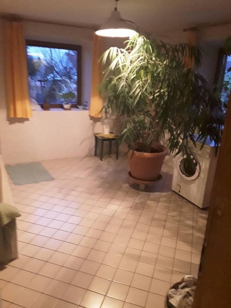 Prodej domu 142 m², pozemek 1.780 m², Hauptstr 66, Walkertshofen, Bavorsko Prodej domu 142 m², pozemek 1.780 m², Hauptstr 66, Walkertshofen, Bavorsko