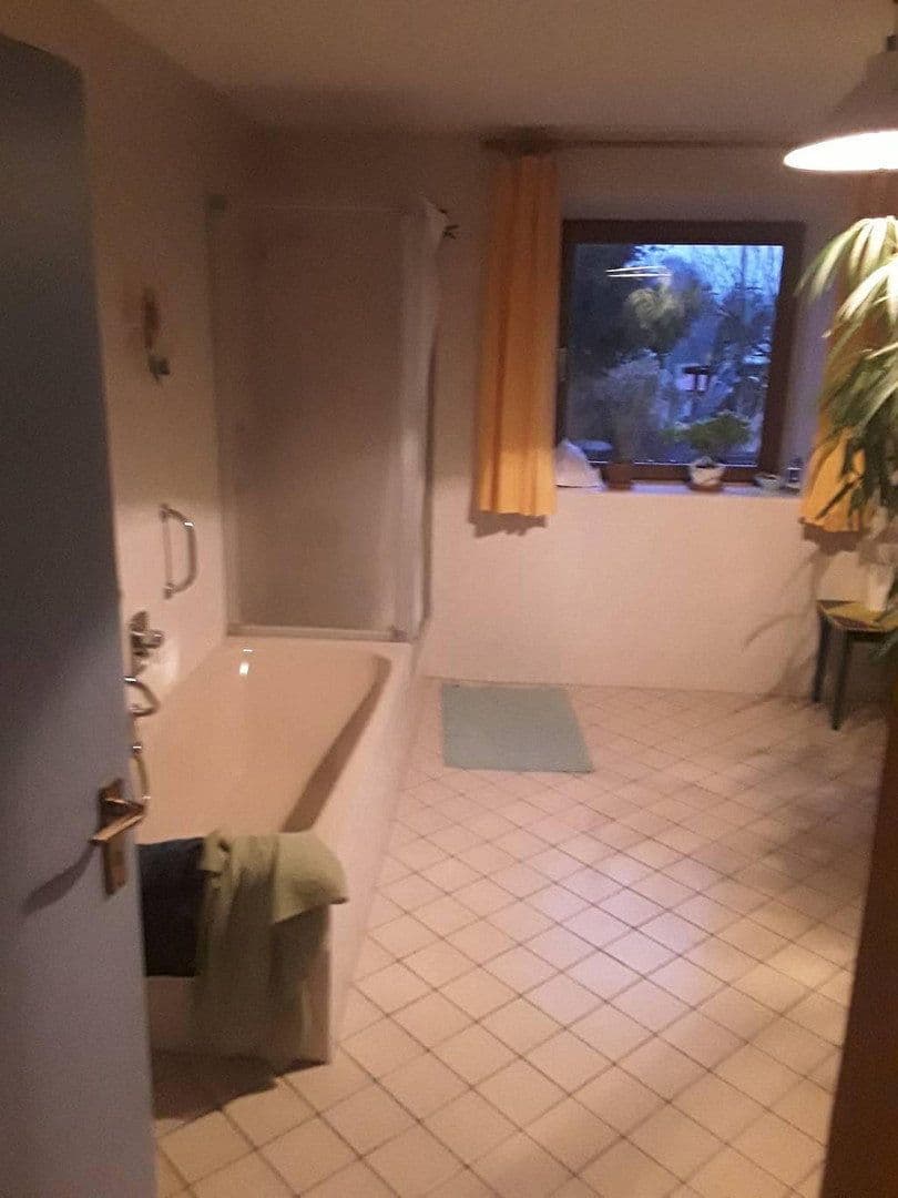 Prodej domu 142 m², pozemek 1.780 m², Hauptstr 66, Walkertshofen, Bavorsko Prodej domu 142 m², pozemek 1.780 m², Hauptstr 66, Walkertshofen, Bavorsko