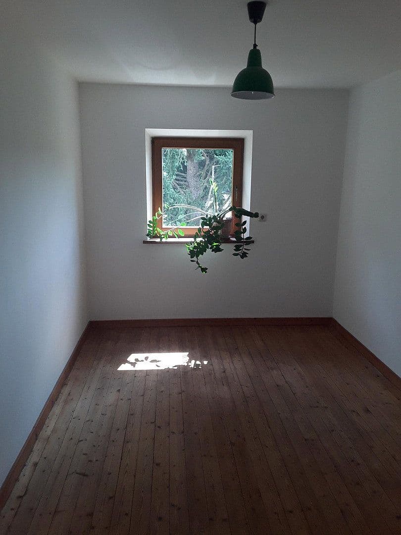 Prodej domu 142 m², pozemek 1.780 m², Hauptstr 66, Walkertshofen, Bavorsko Prodej domu 142 m², pozemek 1.780 m², Hauptstr 66, Walkertshofen, Bavorsko
