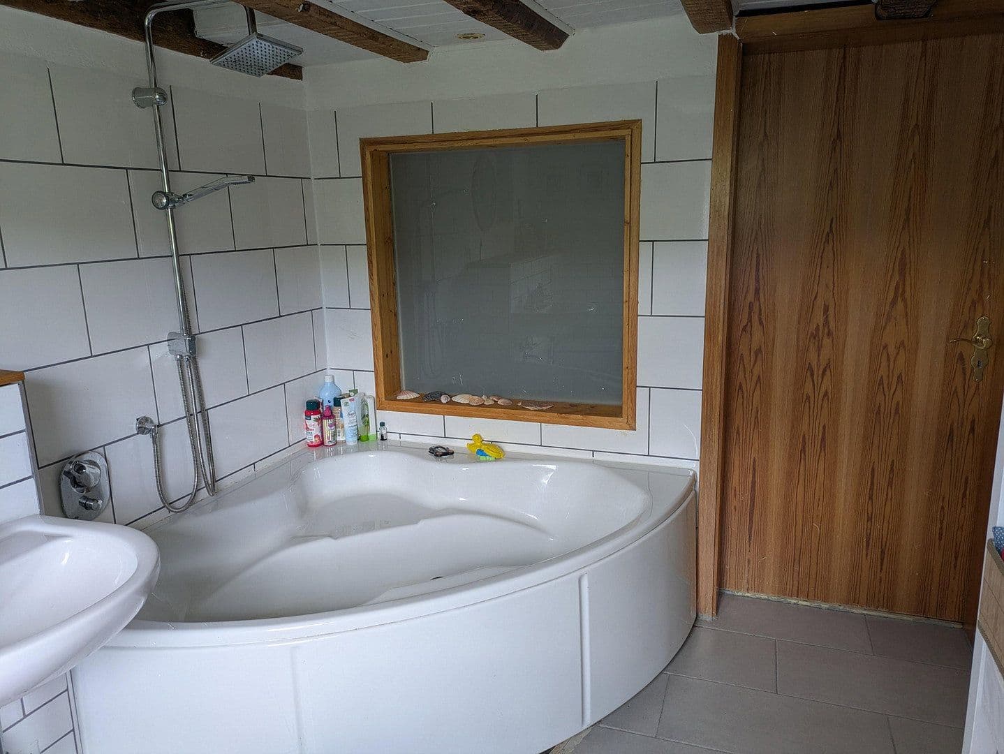 Prodej domu 191 m², pozemek 1.369 m², Wiehl, Severní Porýní-Vestfálsko Prodej domu 191 m², pozemek 1.369 m², Wiehl, Severní Porýní-Vestfálsko