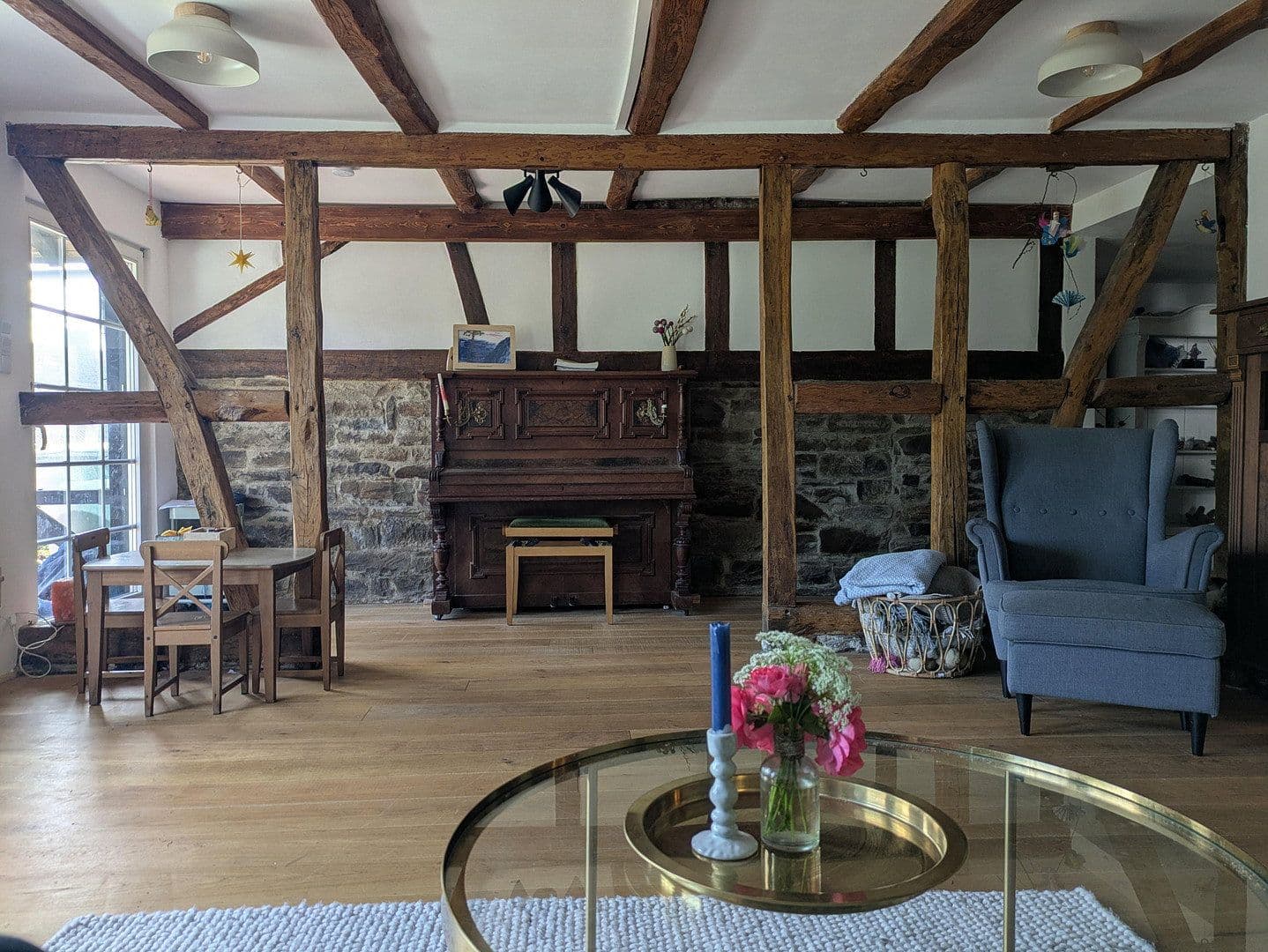 Prodej domu 191 m², pozemek 1.369 m², Wiehl, Severní Porýní-Vestfálsko Prodej domu 191 m², pozemek 1.369 m², Wiehl, Severní Porýní-Vestfálsko