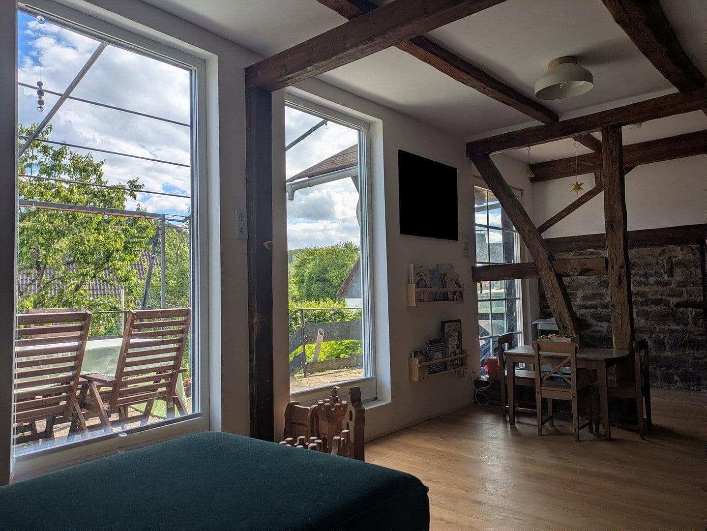 Prodej domu 191 m², pozemek 1.369 m², Wiehl, Severní Porýní-Vestfálsko Prodej domu 191 m², pozemek 1.369 m², Wiehl, Severní Porýní-Vestfálsko