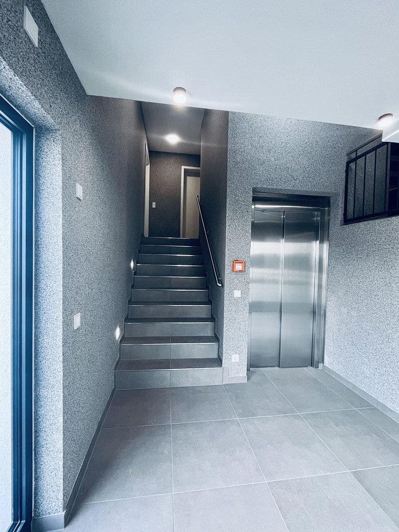 Prodej bytu 3+kk 103 m², Meisenweg 8, Röttenbach, Bavorsko Prodej bytu 3+kk 103 m², Meisenweg 8, Röttenbach, Bavorsko