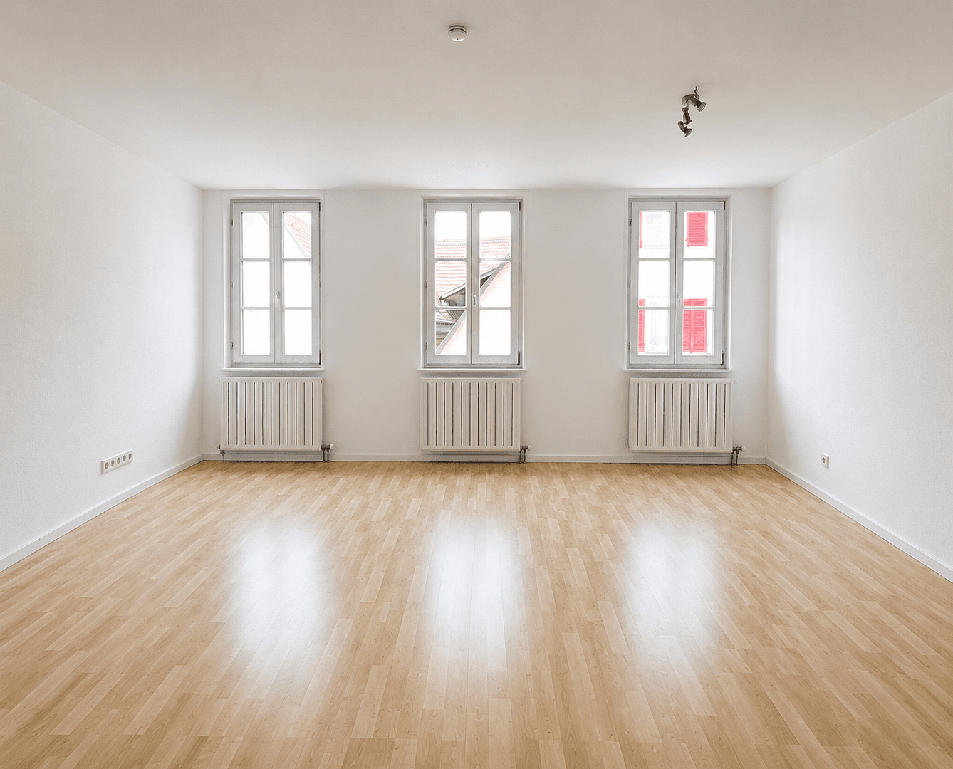 Pronájem bytu 2+kk 75 m², Schorndorf, Bádensko-Württembersko Pronájem bytu 2+kk 75 m², Schorndorf, Bádensko-Württembersko
