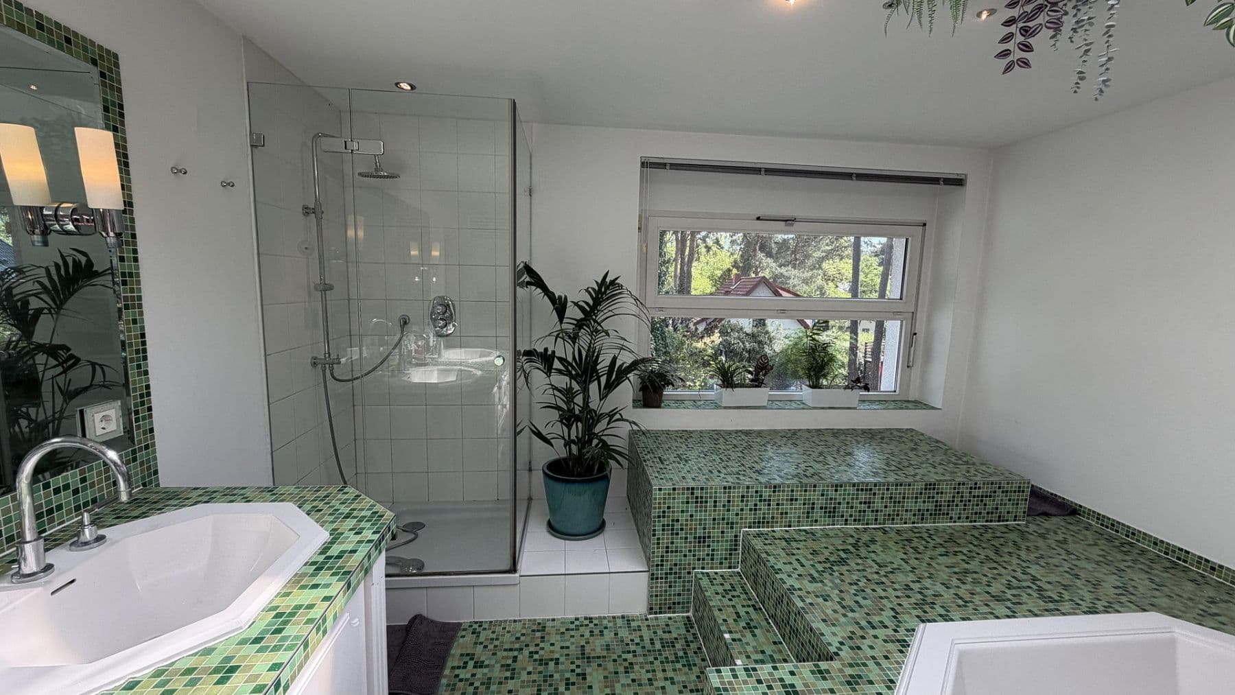 Prodej domu 215 m², pozemek 1.423 m², Kleinmachnow, Braniborsko Prodej domu 215 m², pozemek 1.423 m², Kleinmachnow, Braniborsko