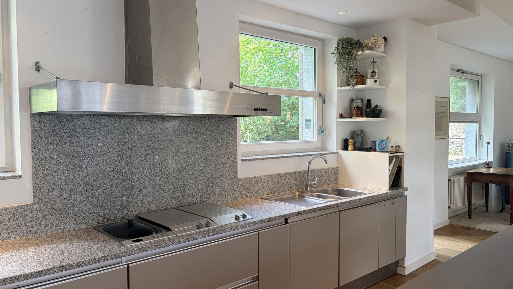 Prodej domu 215 m², pozemek 1.423 m², Kleinmachnow, Braniborsko Prodej domu 215 m², pozemek 1.423 m², Kleinmachnow, Braniborsko