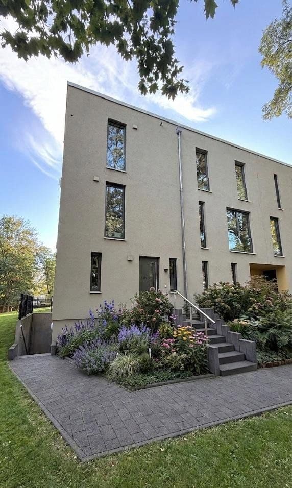 Prodej domu 186 m², pozemek 500 m², Potsdam, Braniborsko Prodej domu 186 m², pozemek 500 m², Potsdam, Braniborsko