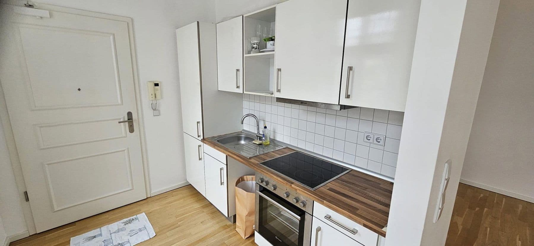 Prodej bytu 2+1 44 m², Christinenstraße 33, Berlin, Berlín Prodej bytu 2+1 44 m², Christinenstraße 33, Berlin, Berlín