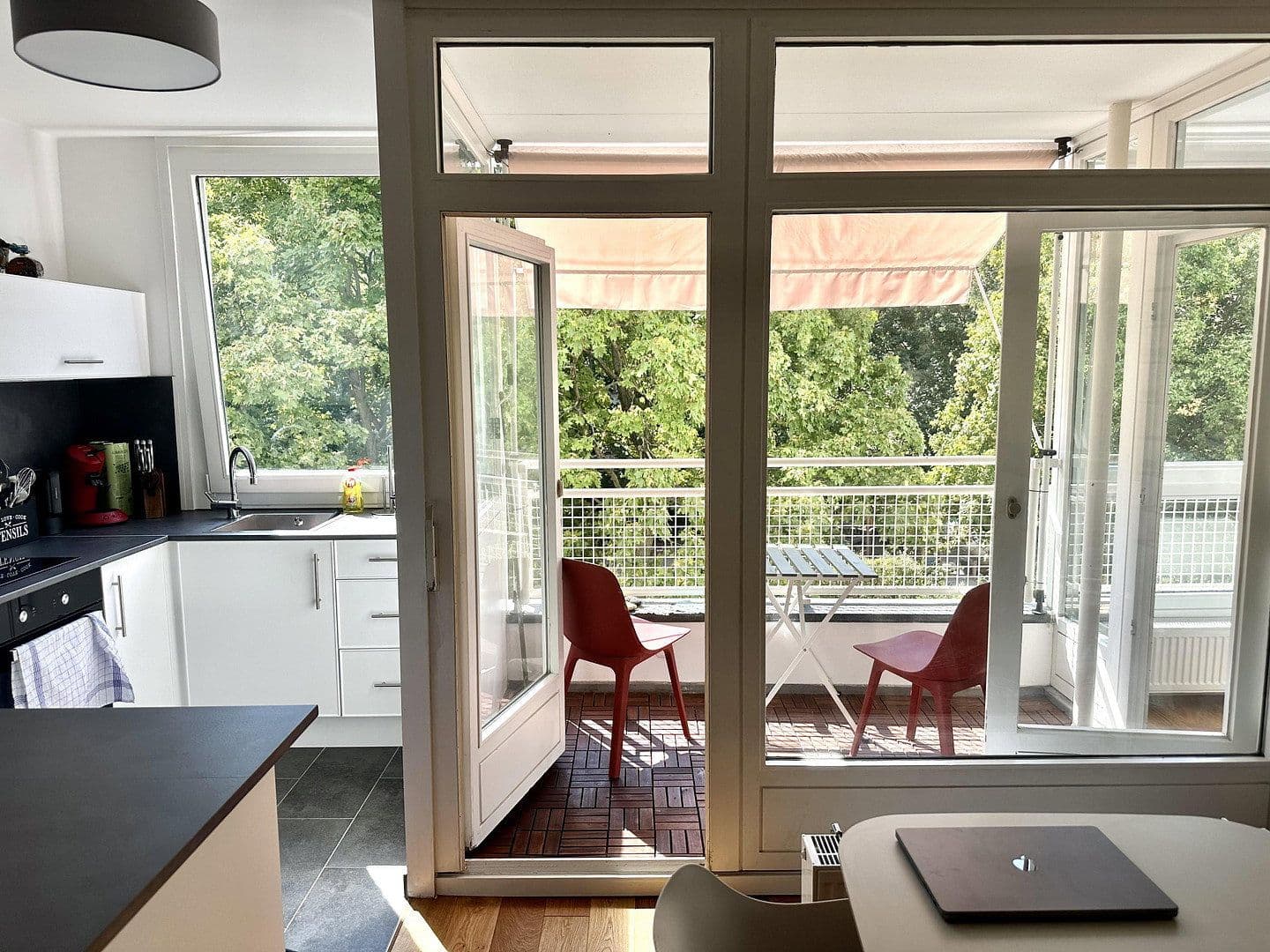 Pronájem bytu 3+1 81 m², Kleiststr. 38A, Berlin, Berlín Pronájem bytu 3+1 81 m², Kleiststr. 38A, Berlin, Berlín