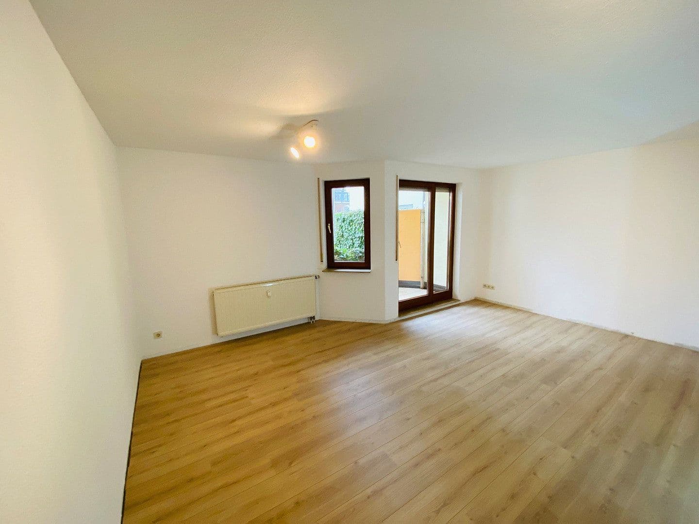 Pronájem bytu 1+1 28 m², Filderstadt, Bádensko-Württembersko Pronájem bytu 1+1 28 m², Filderstadt, Bádensko-Württembersko