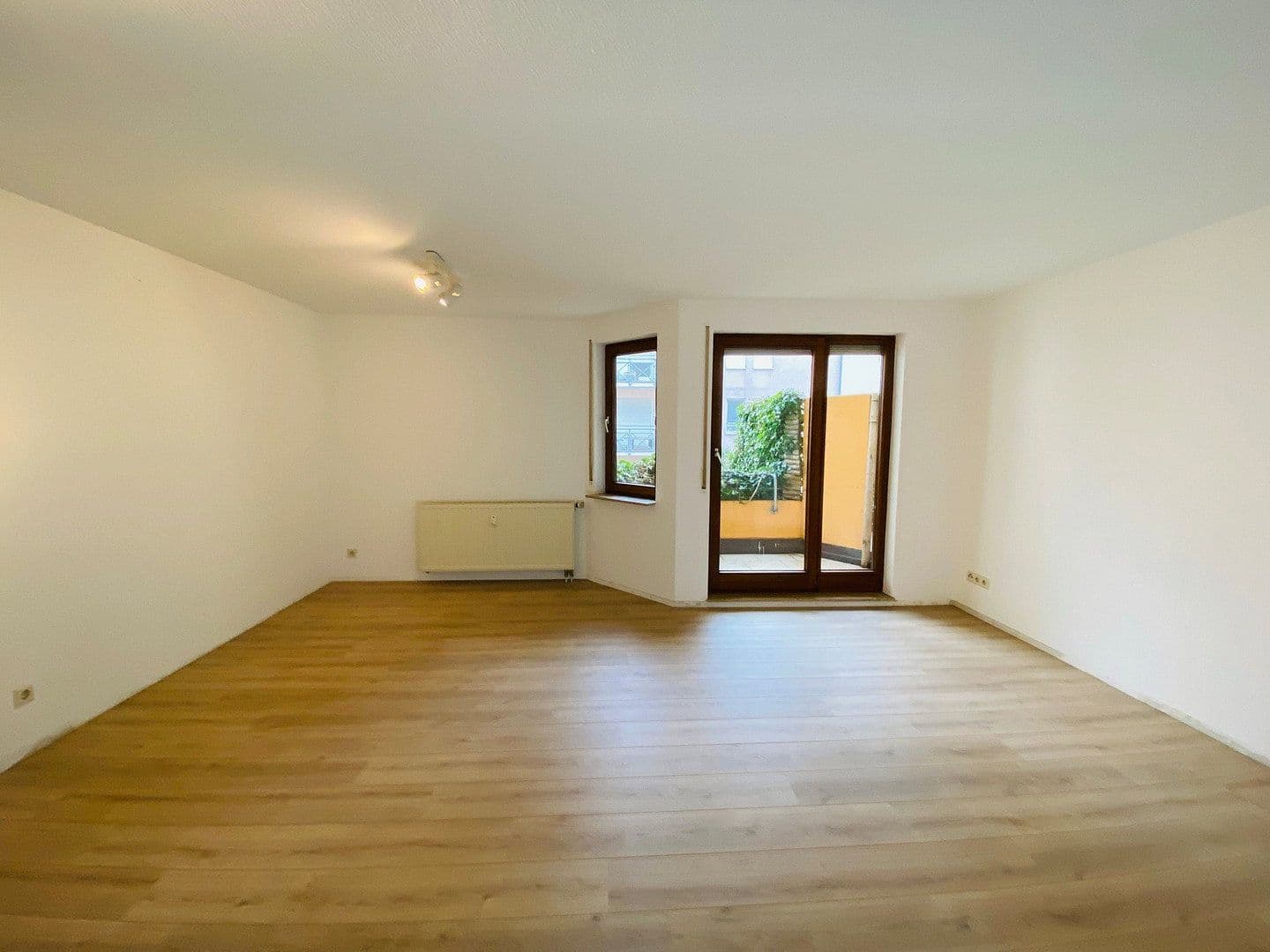 Pronájem bytu 1+1 28 m², Filderstadt, Bádensko-Württembersko Pronájem bytu 1+1 28 m², Filderstadt, Bádensko-Württembersko