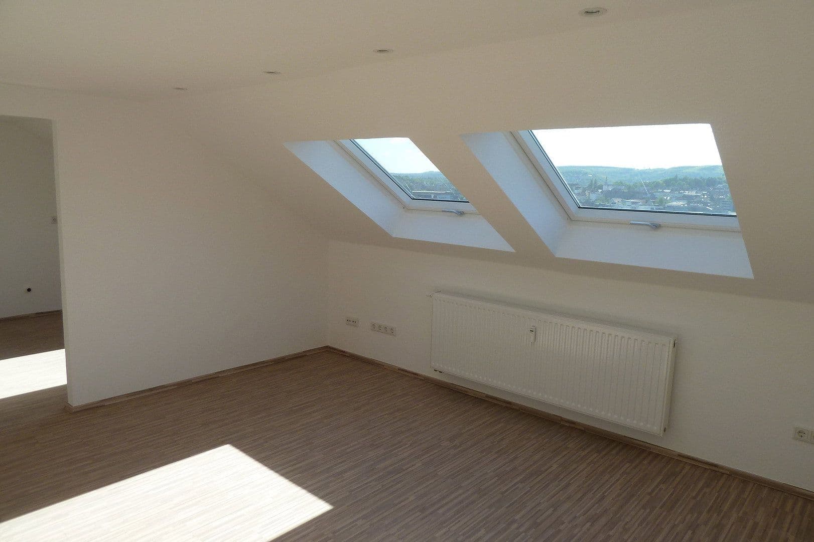 Pronájem bytu 2+1 37 m², Viktorstraße 10, Wuppertal, Severní Porýní-Vestfálsko Pronájem bytu 2+1 37 m², Viktorstraße 10, Wuppertal, Severní Porýní-Vestfálsko