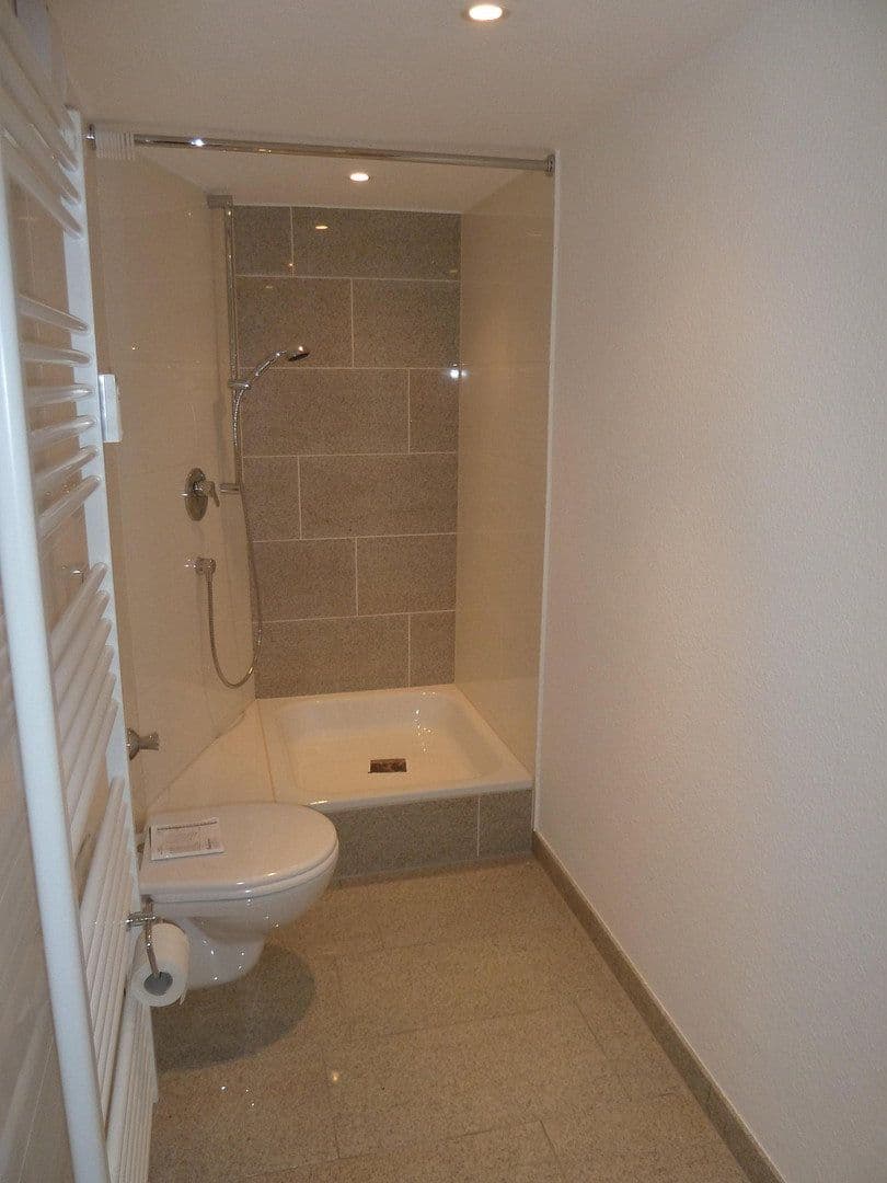 Pronájem bytu 2+1 37 m², Viktorstraße 10, Wuppertal, Severní Porýní-Vestfálsko Pronájem bytu 2+1 37 m², Viktorstraße 10, Wuppertal, Severní Porýní-Vestfálsko