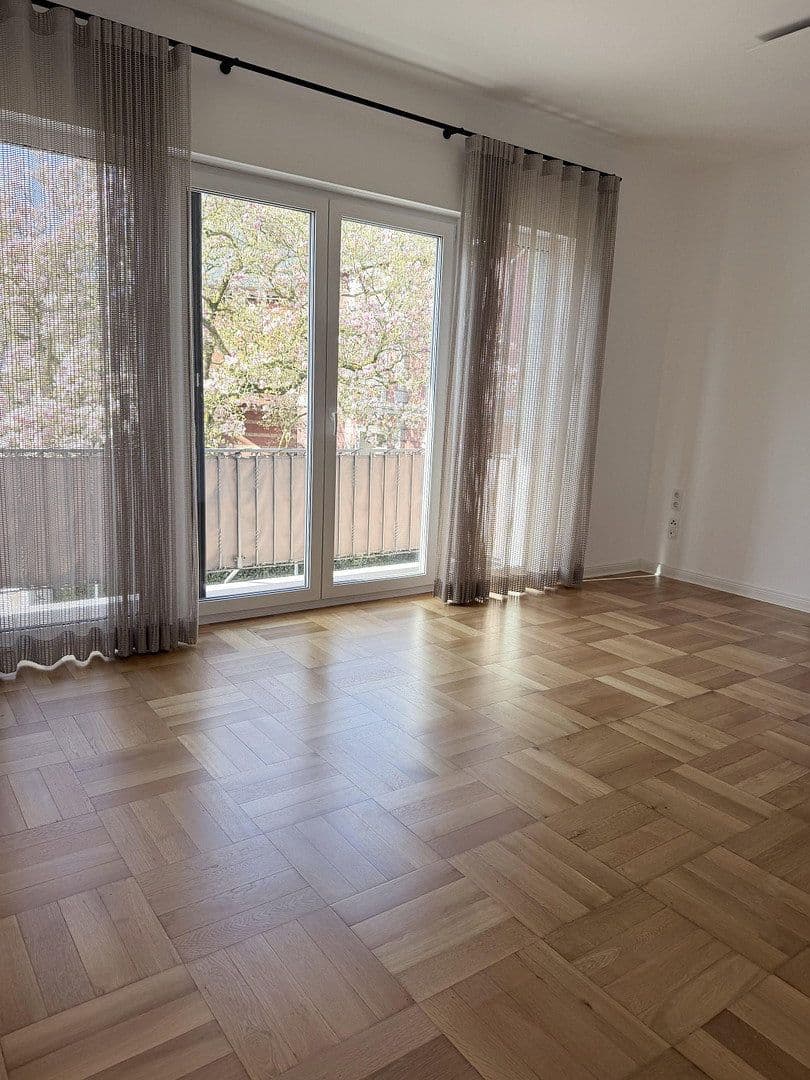 Pronájem bytu 3+1 90 m², Neuwied, Porýní-Falc Pronájem bytu 3+1 90 m², Neuwied, Porýní-Falc