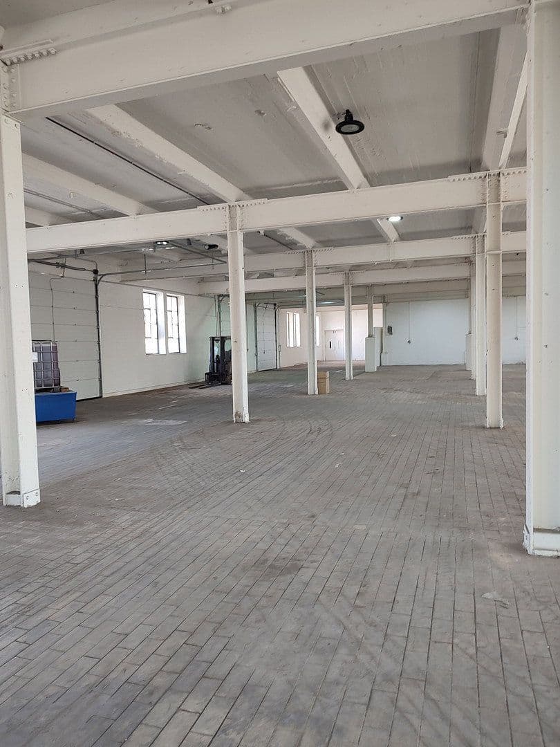 Pronájem nebytového prostoru 35.000 m², Obere Hilgenstock 2-8, Warburg, Severní Porýní-Vestfálsko Pronájem nebytového prostoru 35.000 m², Obere Hilgenstock 2-8, Warburg, Severní Porýní-Vestfálsko