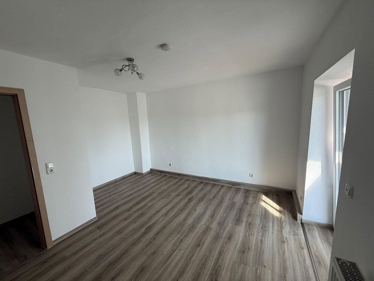 Pronájem bytu 1+kk 49 m², Siedlung 17 und 18, Deggendorf, Bavorsko Pronájem bytu 1+kk 49 m², Siedlung 17 und 18, Deggendorf, Bavorsko