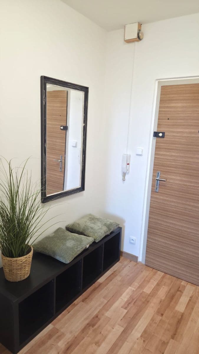 Prodej bytu 2+kk 40 m², Zdiměřická, Praha, Praha Prodej bytu 2+kk 40 m², Zdiměřická, Praha, Praha