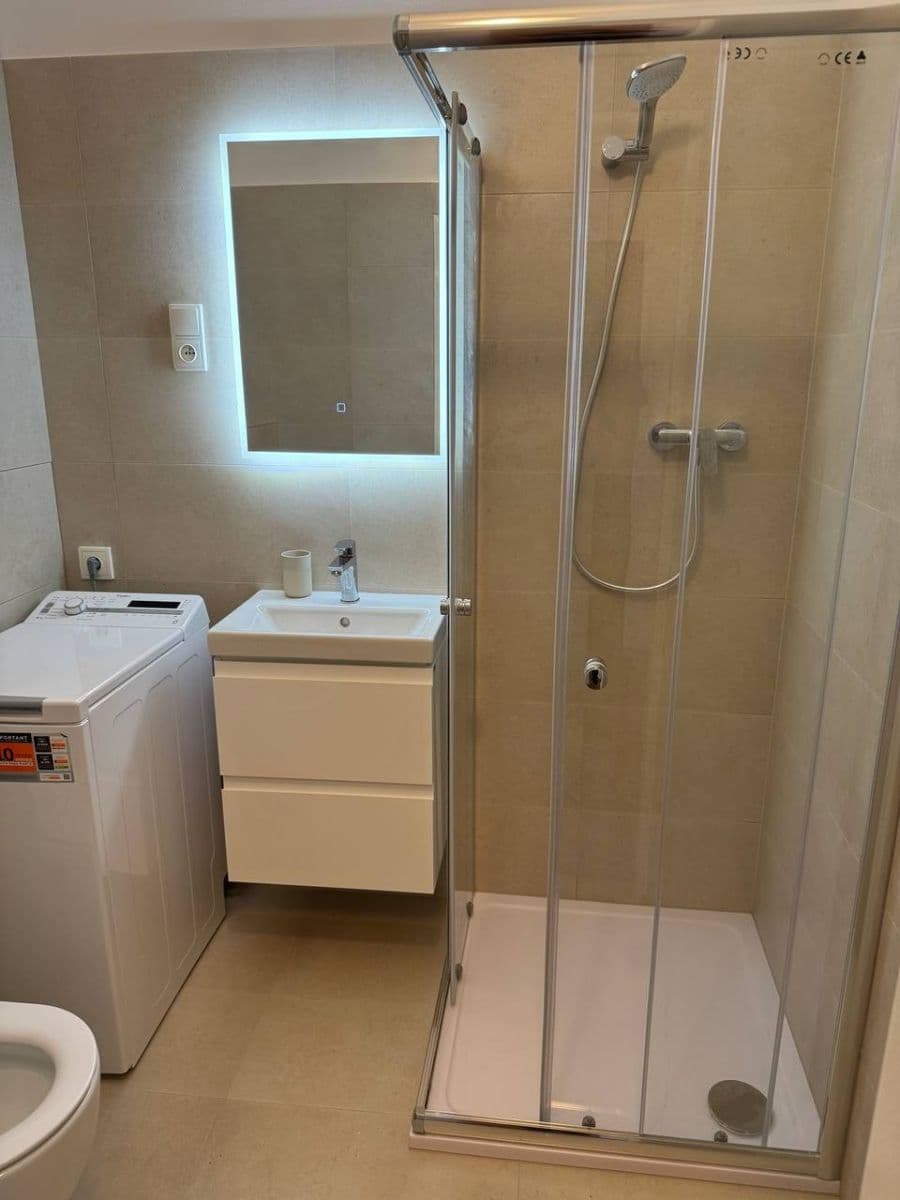 Pronájem bytu 1+kk 33 m², Pod Třebešínem, Praha, Praha Pronájem bytu 1+kk 33 m², Pod Třebešínem, Praha, Praha