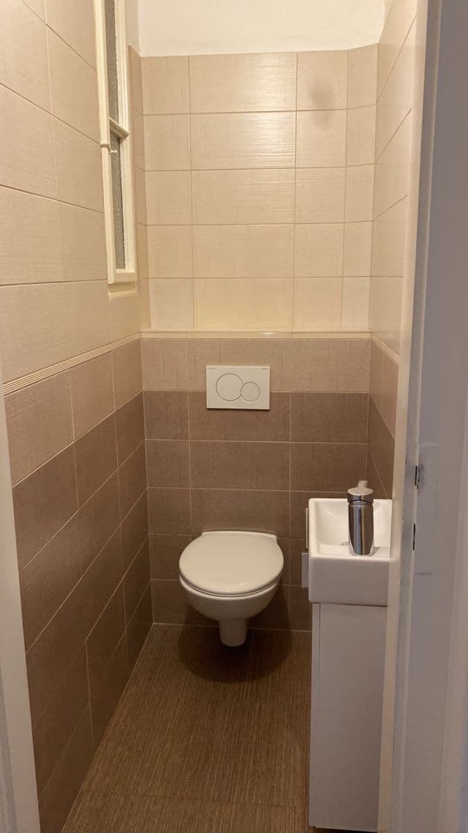 Pronájem bytu 2+kk 55 m², Národní obrany, Praha, Praha Pronájem bytu 2+kk 55 m², Národní obrany, Praha, Praha
