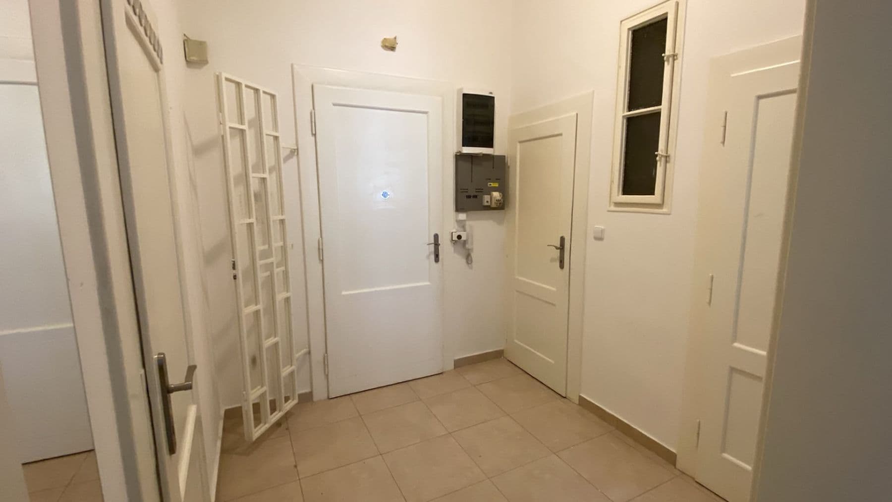 Pronájem bytu 2+kk 55 m², Národní obrany, Praha, Praha Pronájem bytu 2+kk 55 m², Národní obrany, Praha, Praha