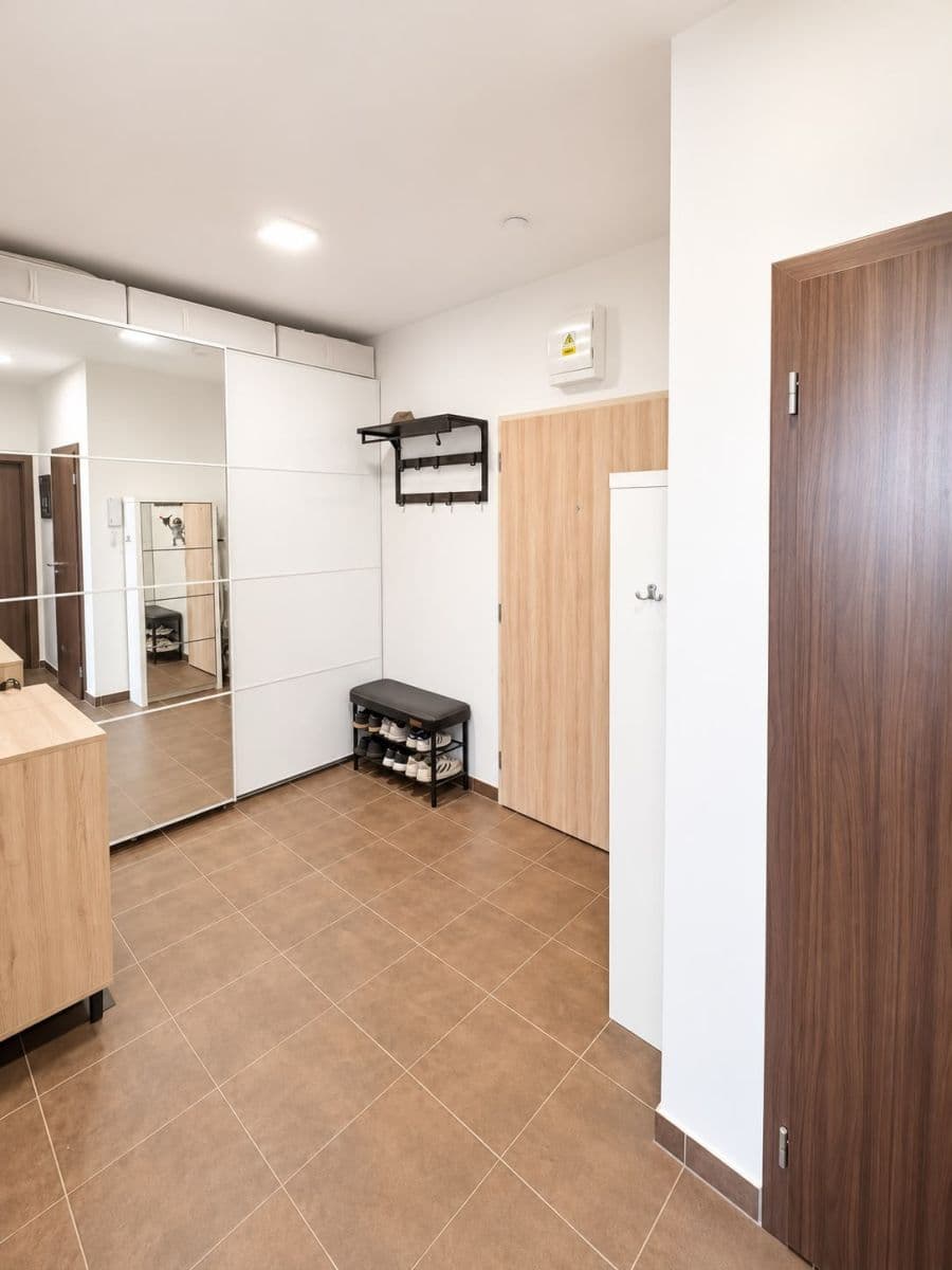 Pronájem bytu 2+kk 50 m², Jaroslava Holečka, Kladno, Středočeský kraj Pronájem bytu 2+kk 50 m², Jaroslava Holečka, Kladno, Středočeský kraj