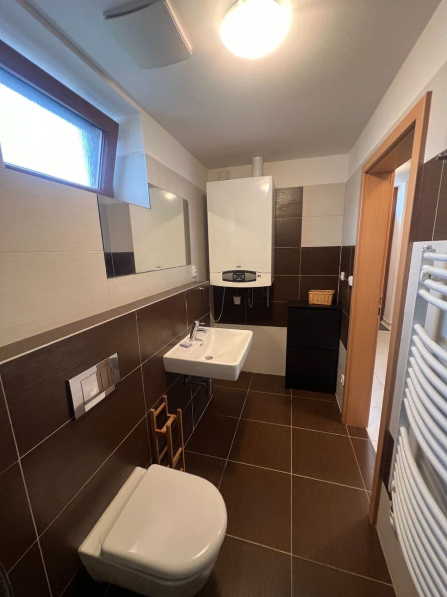 Pronájem bytu 2+kk 50 m², V Edenu, Mníšek pod Brdy, Středočeský kraj Pronájem bytu 2+kk 50 m², V Edenu, Mníšek pod Brdy, Středočeský kraj