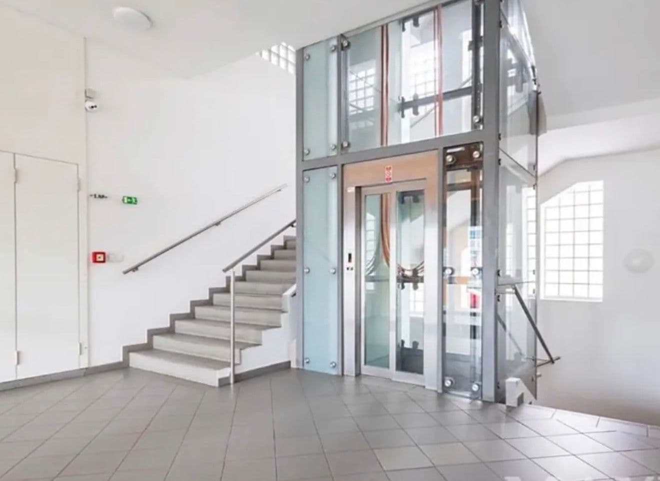 Prodej bytu 2+kk 53 m², Českomoravská, Praha, Praha Prodej bytu 2+kk 53 m², Českomoravská, Praha, Praha
