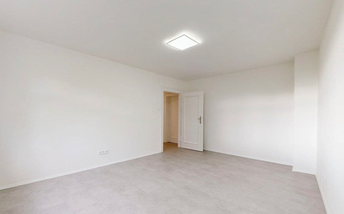 Pronájem bytu 3+1 105 m², Šlikova, Praha, Praha Pronájem bytu 3+1 105 m², Šlikova, Praha, Praha