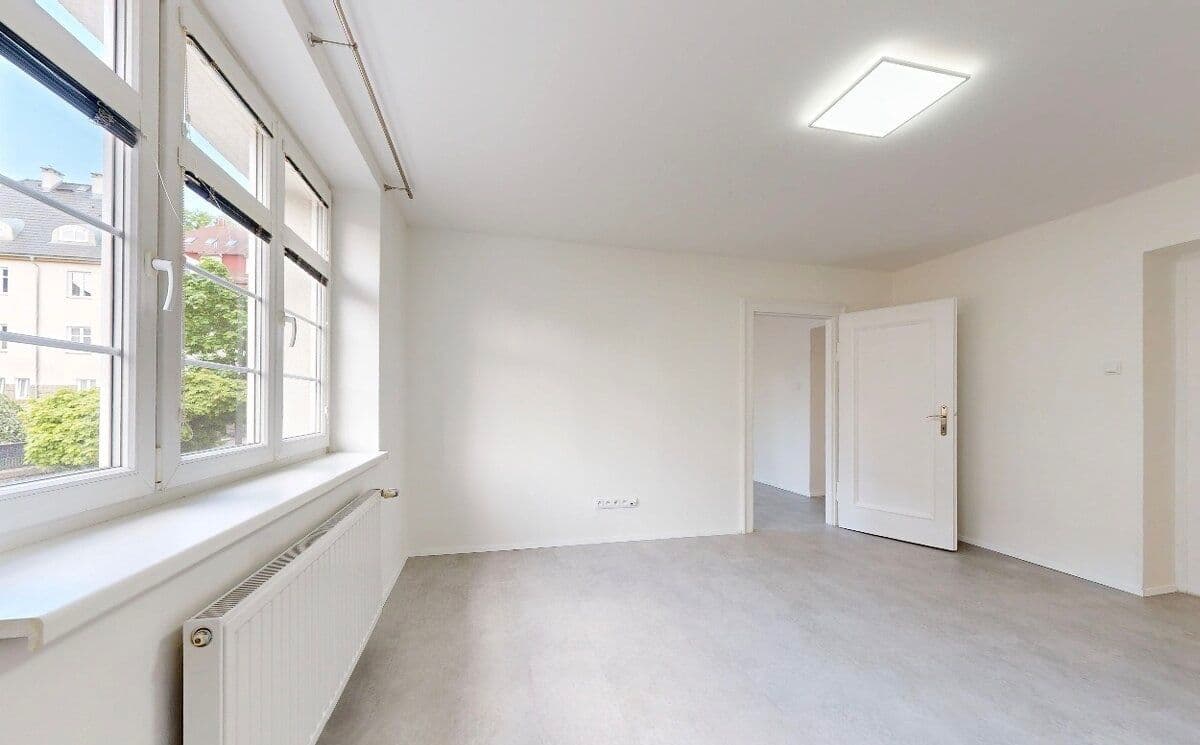 Pronájem bytu 3+1 105 m², Šlikova, Praha, Praha Pronájem bytu 3+1 105 m², Šlikova, Praha, Praha