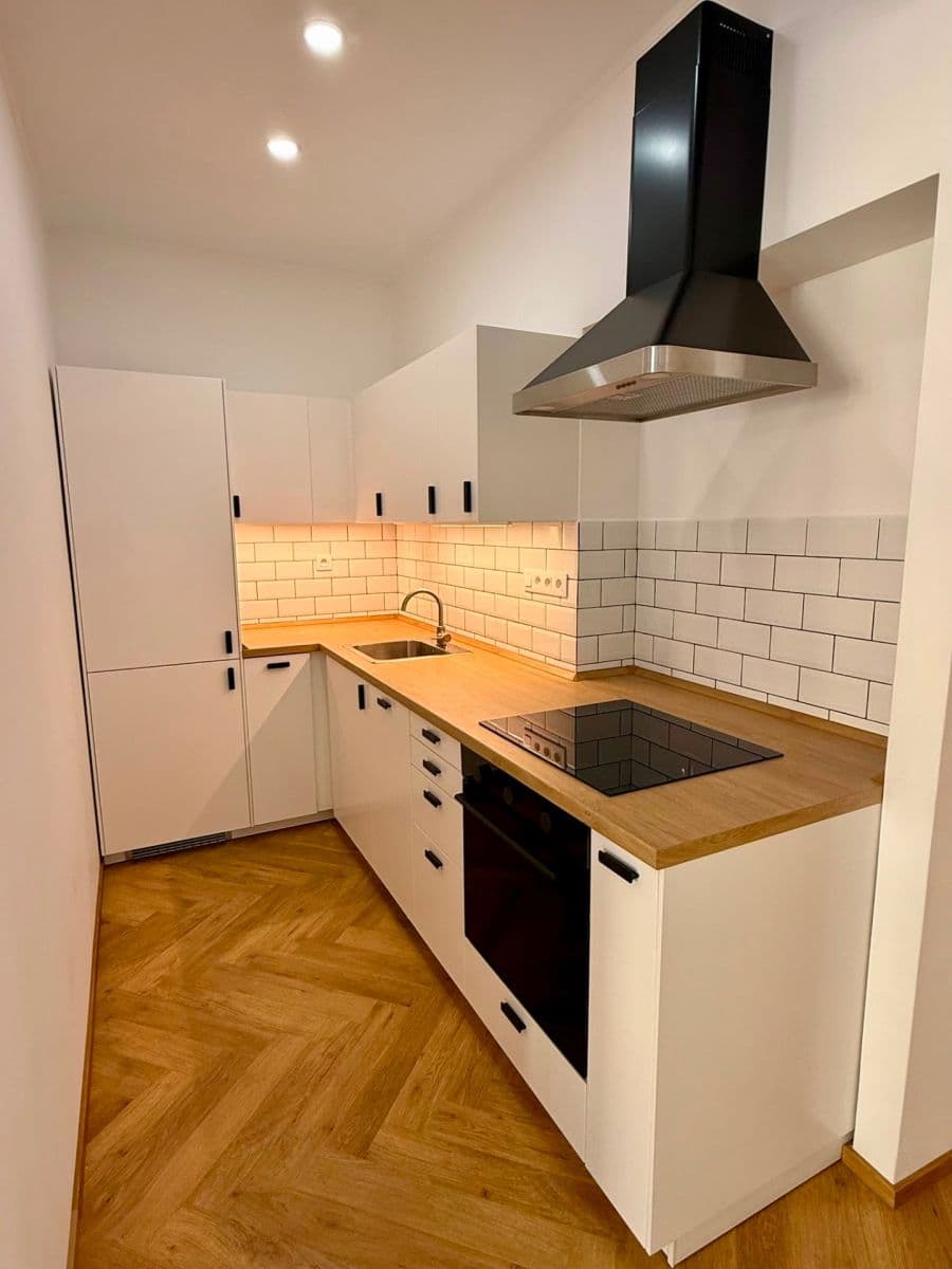 Pronájem bytu 3+kk 61 m², Žerotínova, Praha, Praha Pronájem bytu 3+kk 61 m², Žerotínova, Praha, Praha