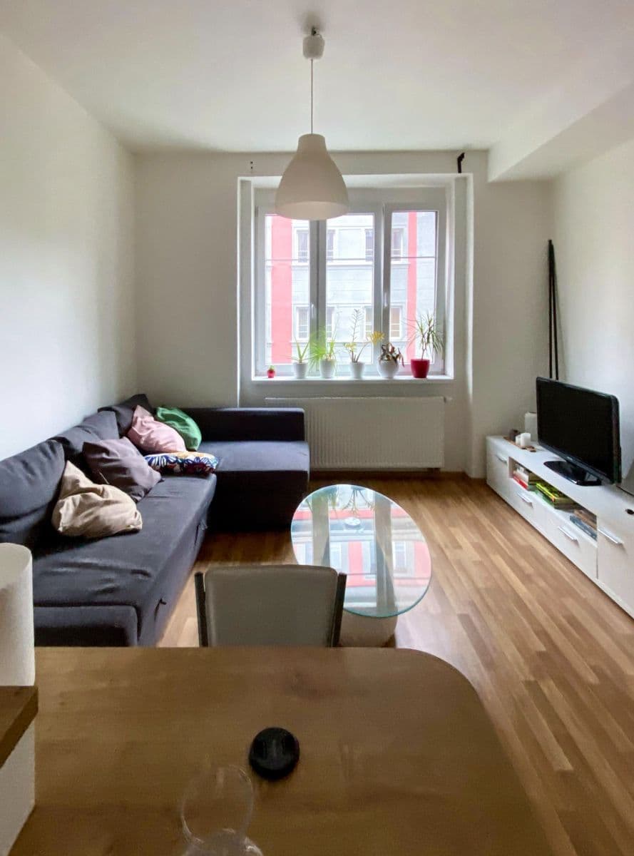 Pronájem bytu 2+kk 60 m², Poupětova, Praha, Praha Pronájem bytu 2+kk 60 m², Poupětova, Praha, Praha